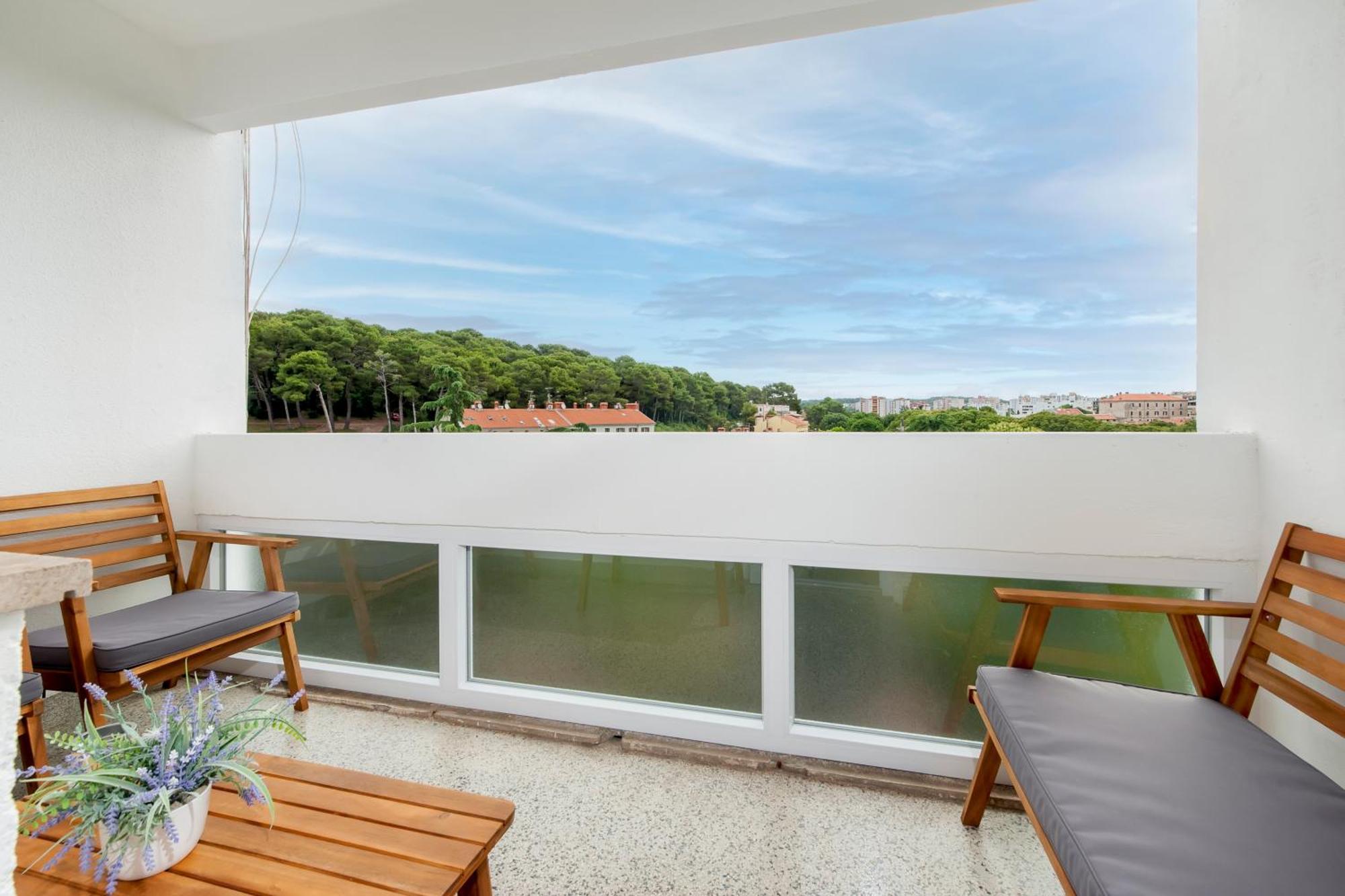 Arena Parkside Residence Pula Exterior photo